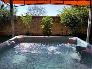 B&B / Chambres d'hotes Le Clos du Cher en Beaujolais : photos des chambres