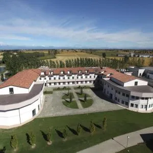 Hotel Novarello Resort & Spa - Borgo Lavezzaro