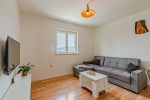 Holiday house with a parking space Zrnovo, Korcula - 21067