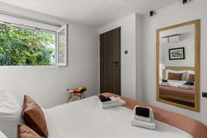 Luxe house in Glyfada with spa near metro station C8