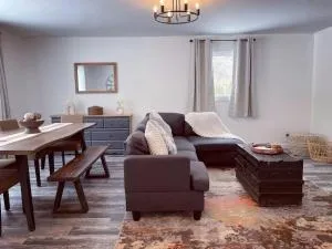 Private Cottage with Huge Private Dog Park! - Dacre