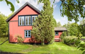 Awesome Home In Grisslehamn With Sauna