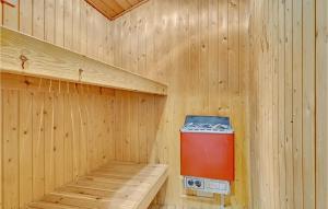 Lovely Home In Ebeltoft With Sauna