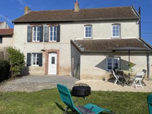 Gîte contemporain chaleureux pour 4 avec piscine partagée - FR-1-489-444