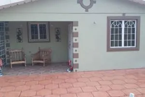 Spacious Home - San Fernando