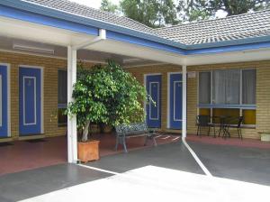Blue Violet Motor Inn