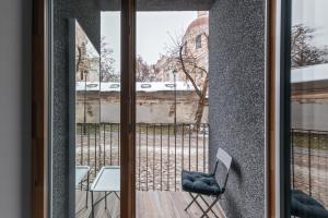 IVIS House Modern Apartment in Vilnius Old Town with balcony