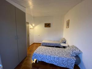 Appartements T3 avec terrasse au coeur de Portovecchio : photos des chambres