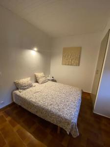 Appartements T3 avec terrasse au coeur de Portovecchio : photos des chambres