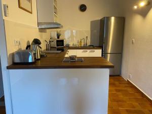 Appartements T3 avec terrasse au coeur de Portovecchio : photos des chambres