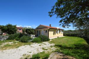 Holiday Home Pere 