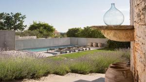 Rustic luxury villa with stunning interior in Tinjan
