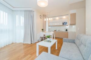 APARTAMENTY MIERZEJA - MARINA, Kąty Rybackie, 100 m od Zalewu Wiślanego