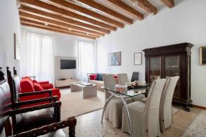 PALAZZO SAN SAMUELE - elegant apartment in San Marco