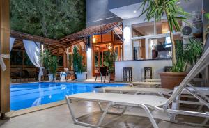 Kipos Resort