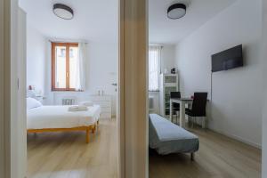 Yourbanflat Clock Tower 2