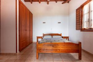 Porto Kalamitsi Stone-built Bungalows