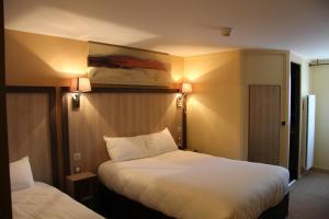 Hotels Logis Lhotel Restaurant Antony Verrieres Le Buisson : photos des chambres