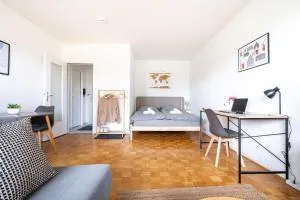 Studioapartment mit Küche und großem Balkon - Ramsharde