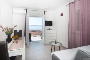 Apartments Bandić - 30 meters to the beach