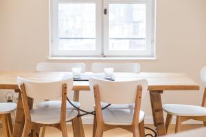 Appartements Centrally located, refurbished modern flat with views over the historic port : photos des chambres