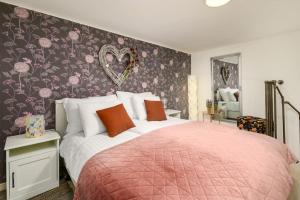 Ruin Bar-Loft Design Home