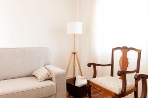 WHome Countryside Charm Near Wedding Venue w BBQ Patio