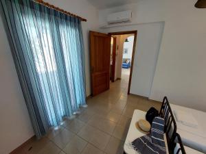 Paros Reppas House "Portes"