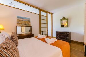 Rent4Rest Estoril Beachfront Apartments