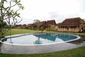 Ijen Estate Resort And Villa