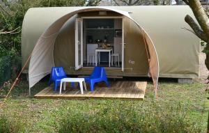 Campings Camping la Chaumiere : photos des chambres