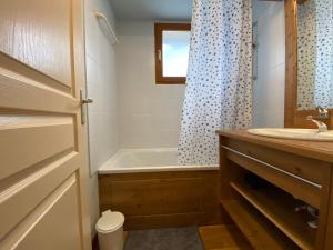 Appartements Les Granges d’Arvieux - Queyras - Appart 3ch./6p. : photos des chambres