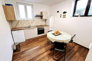 Apartment by the sea SONJA