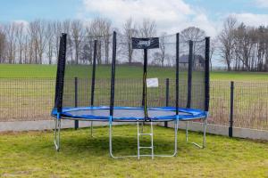 Domki Wakacyjne "Wolności" - Grill, Relax w Balii z Jacuzzi & Taras by Noclegi Renters