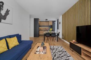 Apartment with 2 Bedrooms & Parking WrocÅ‚aw by Renters