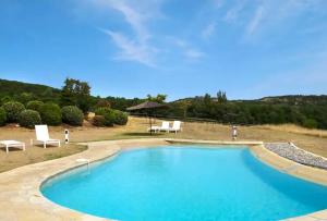Villas Villa de 5 chambres avec piscine privee jardin amenage et wifi a Saint Maime : photos des chambres