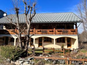Chalets Le Catelan : photos des chambres