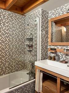 Chalets Le Catelan : photos des chambres