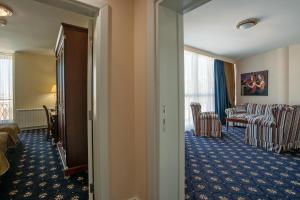 Junior Suite room in Grand&Sky Hotel Tornik