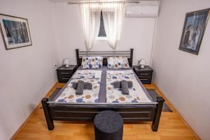 Paris Night Private Parking