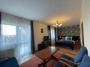Two-Bedroom Apartment room in Hotel Gołąbek