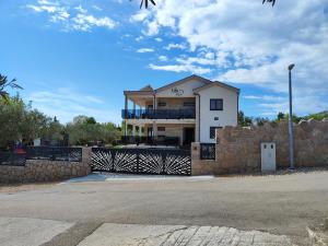 VILLA APARTMENTS FILIP 