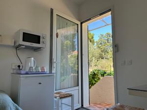 Hotels Hotel Punta e Mare des Chambres ou des Appartements T2 : photos des chambres