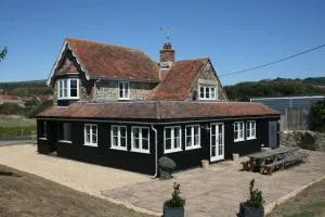 Greystone Cottage - Sea views, short stroll to a beautiful sandy beach - Brook