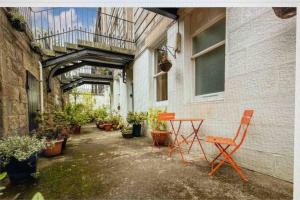 Charming flat in quiet street in Stockbridge