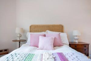 Charming flat in quiet street in Stockbridge