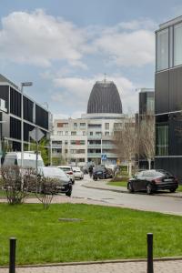 Trendy & Spacious 3-room Apartament Warsaw Wilanów by Noclegi Renters