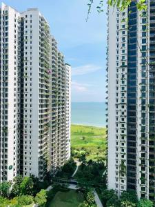 Sea&CityView 2-bedroom Fully Furnished Apartment Forest City #freeWIFI
