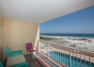 Clearwater 1C by ALBVR - Beautiful Beachfront Views! Great location!