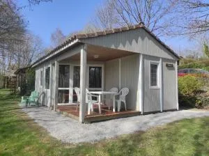 Chalet simple au Camping L'Etruyere au lac - Loge-Fougereuse